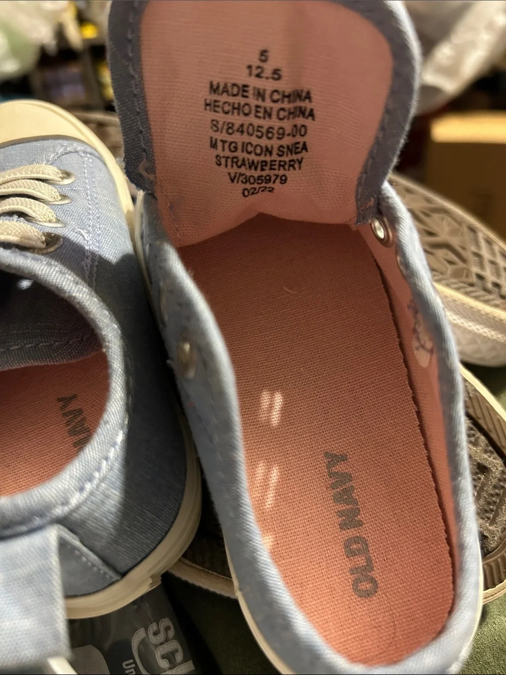 Old Navy Light Blue Canvas Kids Slip-On Sneakers with White Toe Size 12.5